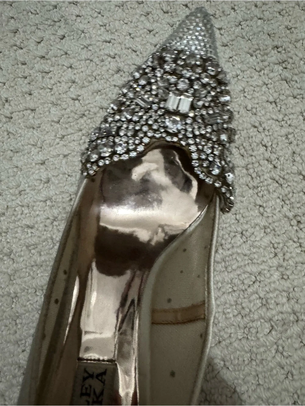 Badgley Mischka Ivory Crystal Embellished Pointed Toe Pumps - Size 8 - Picture 6 of 7